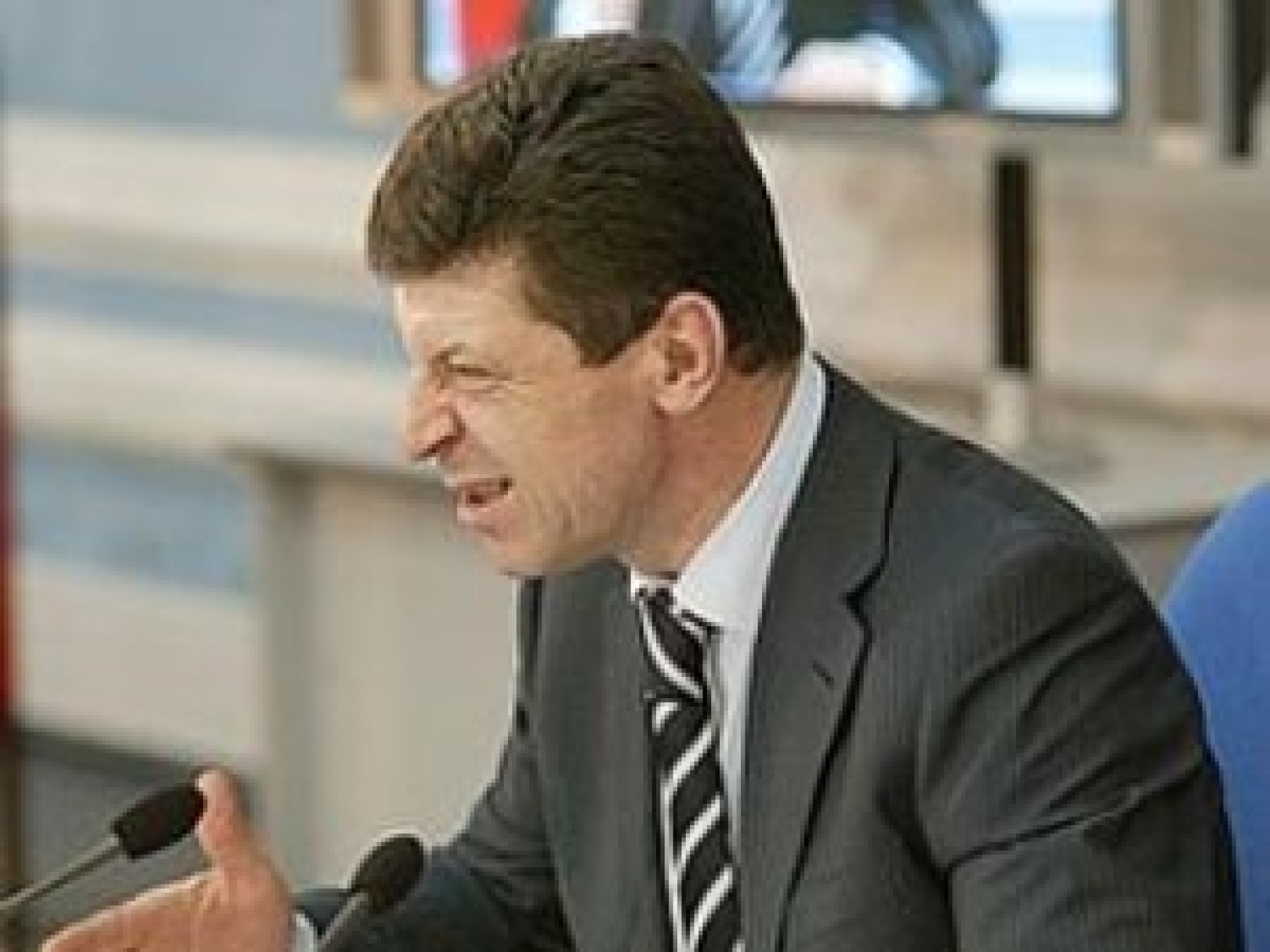 Козак предлагает поделить Россию