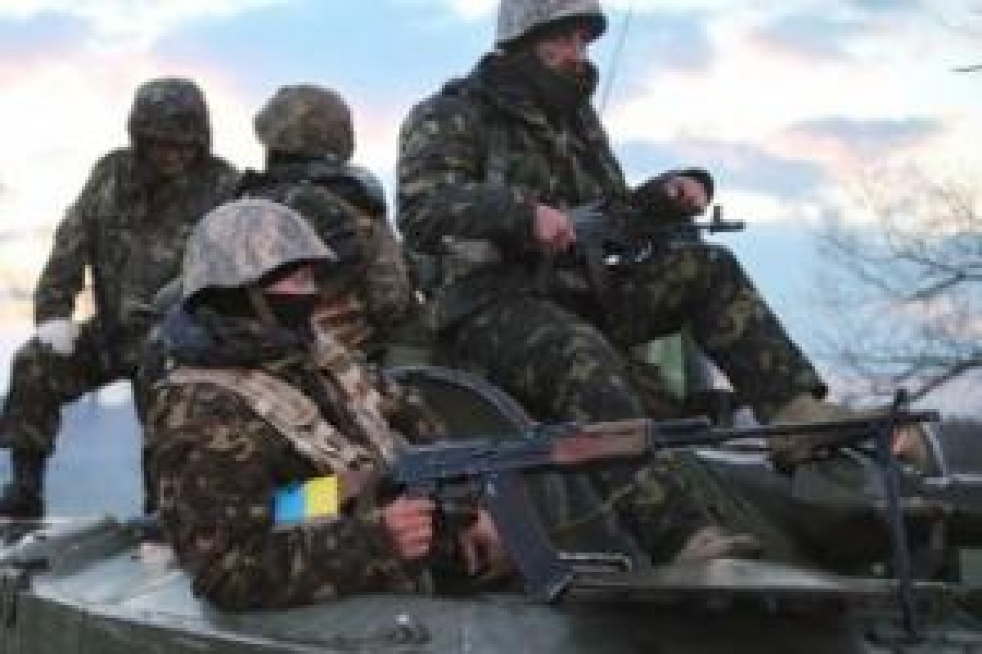 Українські військові перешкоджають ОБСЄ