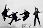 На аукционе будет продан первый контракт The Beatles