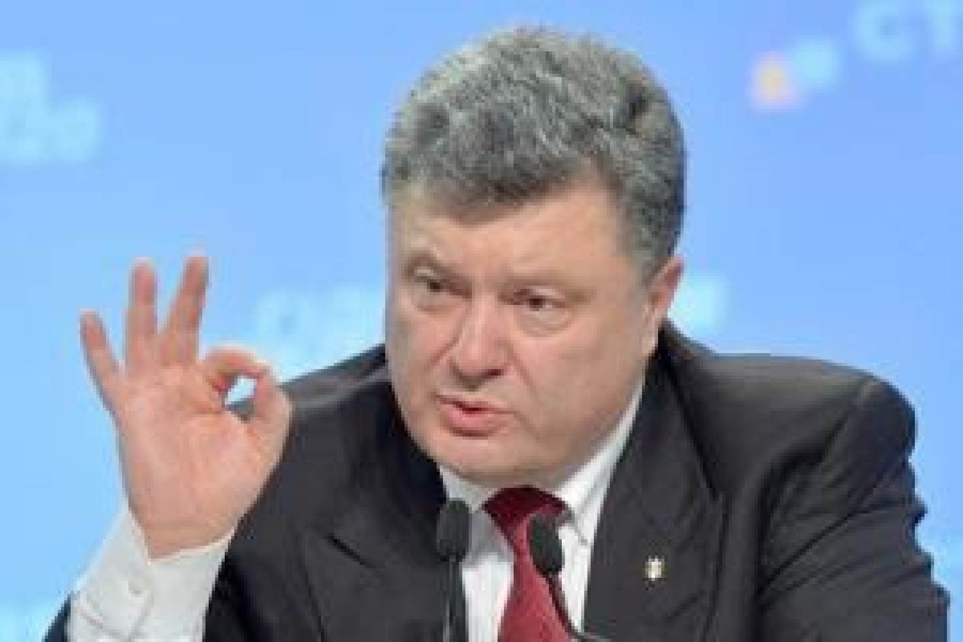 Порошенко наполягає на посиленні санкцій антиросійських