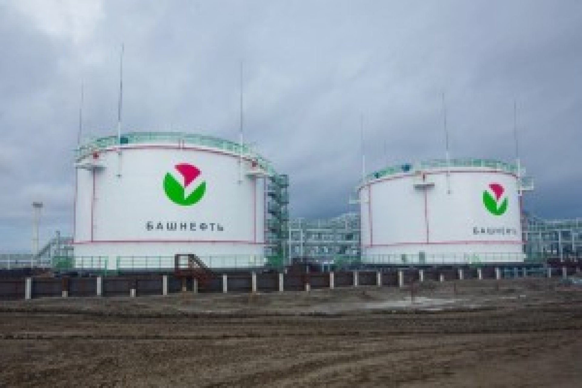 Перенос приватизации "уронил" "Башнефть"