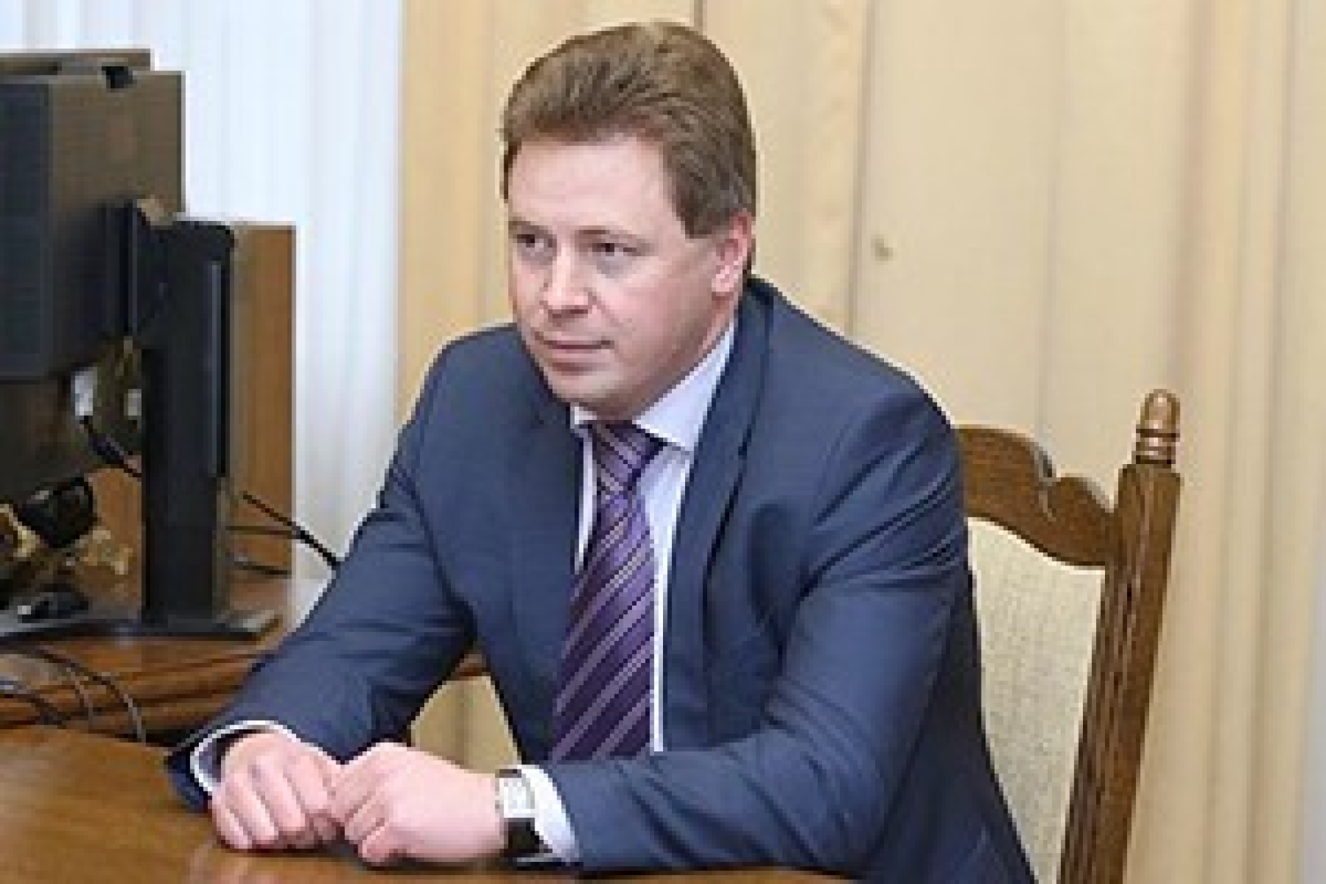 Овсянников подал документы в избирком