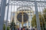 Суд признал законным заочный арест доверенного лица Серебренникова