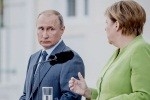 Путин и Меркель обсудили вопрос транзита газа