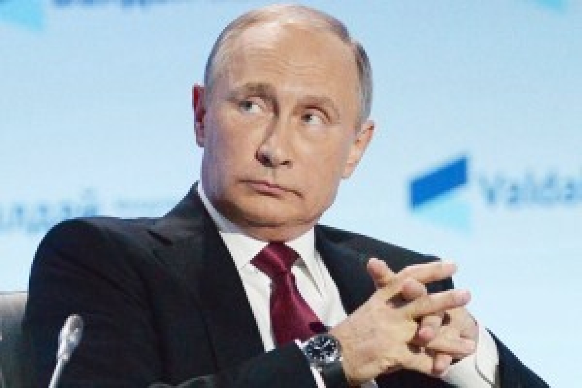 Путин раскритиковал США за их отношение к доллару