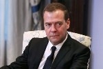 Медведев пригрозил нефтяникам запретительными пошлинами