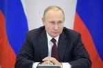 Путин призвал ежегодно оказывать материальную помощь ветеранам