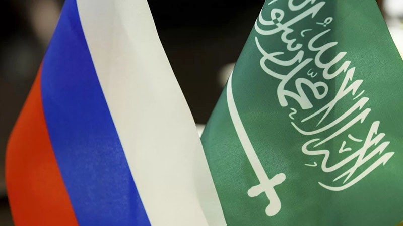 Президент РФ и Наследный принц Саудовской Аравии обсудили атаку на нефтяные объекты