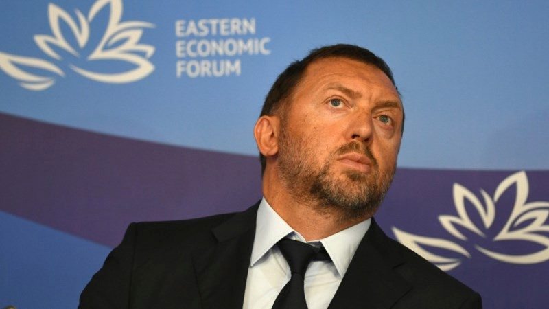 Is Deripaska sharpening the "hatchet"?