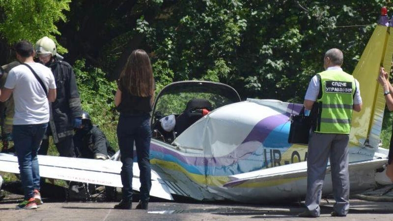 В Одессе упал самолет