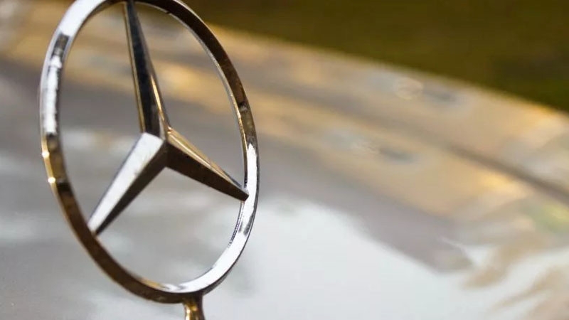 Почему Mercedes-Benz отзывает некоторые машины?