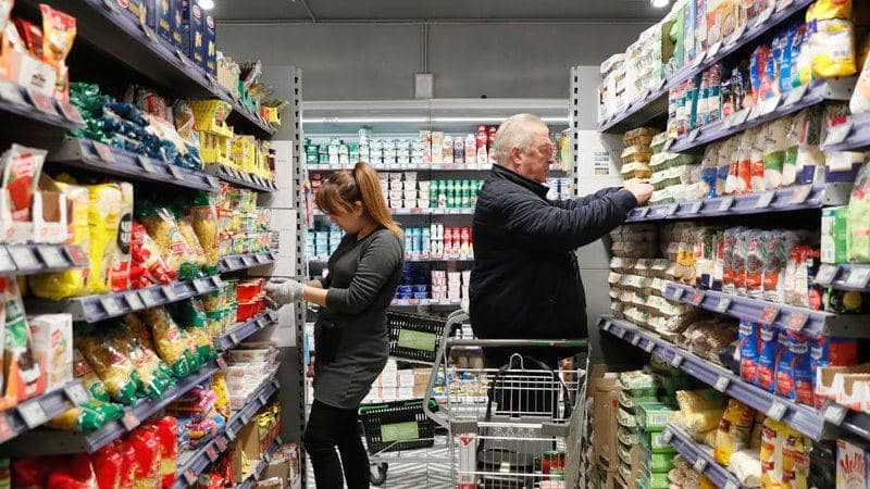 Продуктовое эмбарго продлится еще год