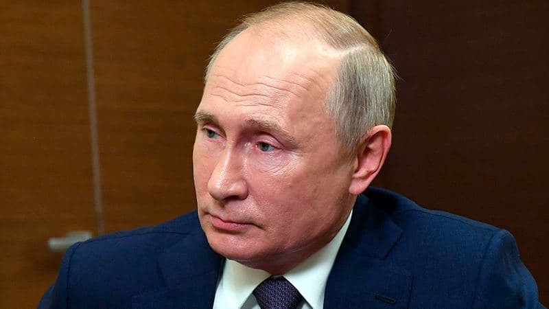 Путин рассказал о бюджете и "нефтяной игле" России