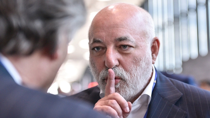 Vekselberg not get away with it from Baikal?