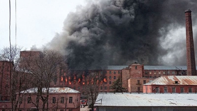 Бастрыкин взял под контроль пожар в "Невской мануфактуре"