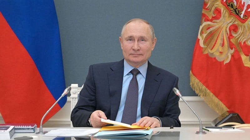 Путин объявил дни с 1 по 10 мая нерабочими