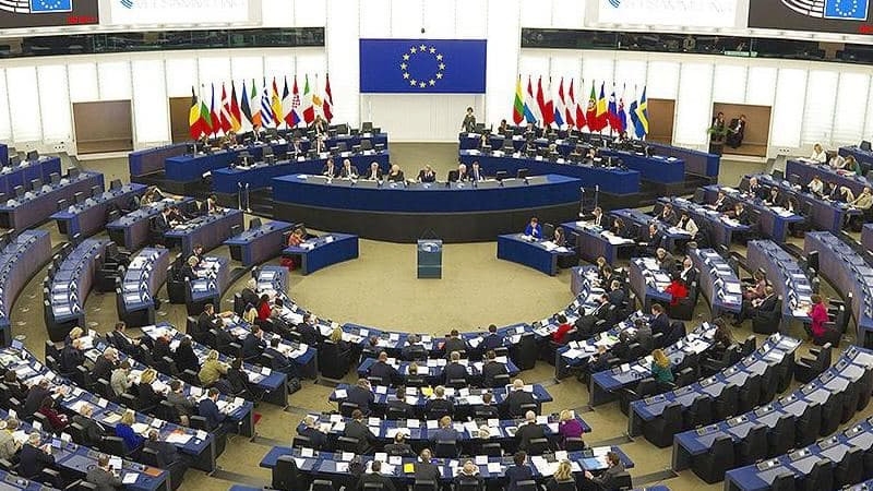 Европарламент законодательно оформил Brexit