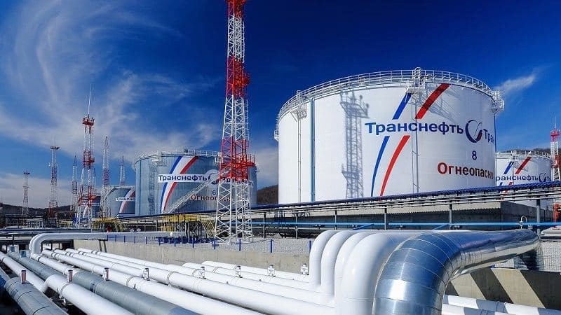 "Транснефть" приостановит прокачку нефти в Словакию