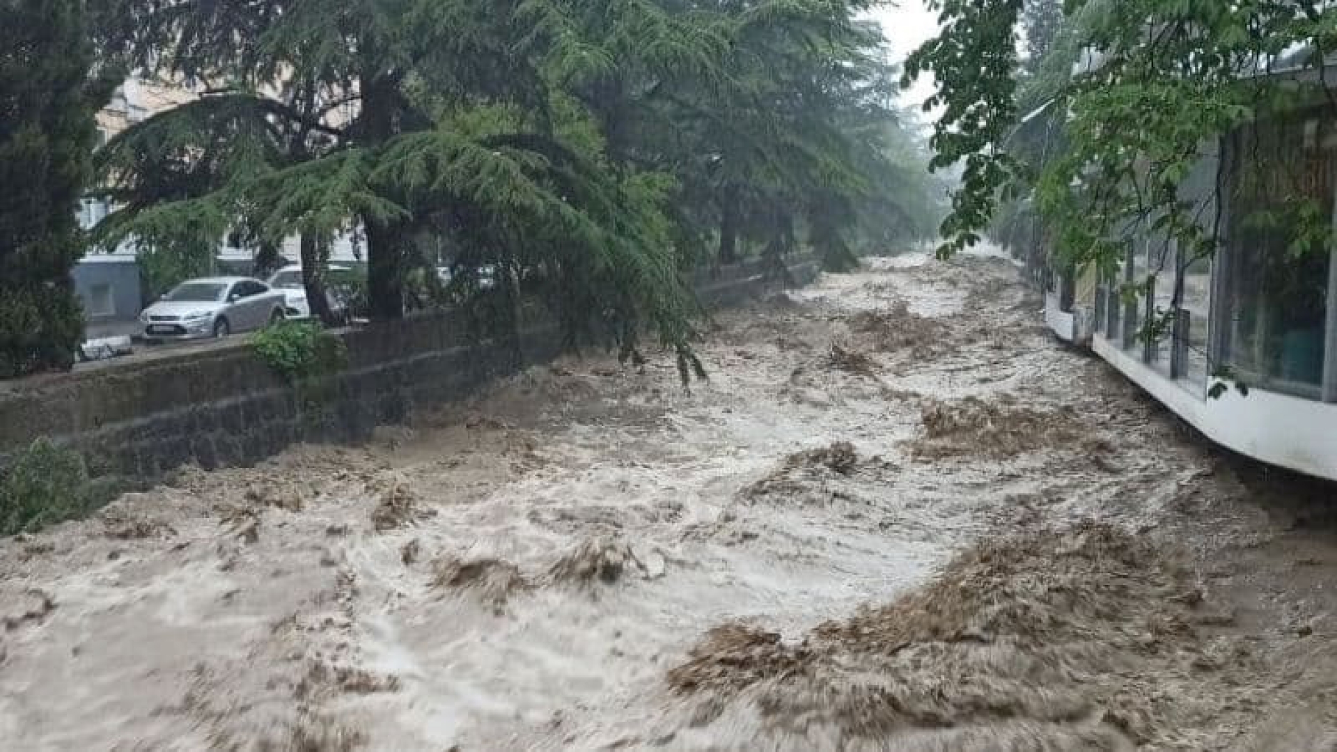 В Ялте выпала месячная норма осадков за шесть часов