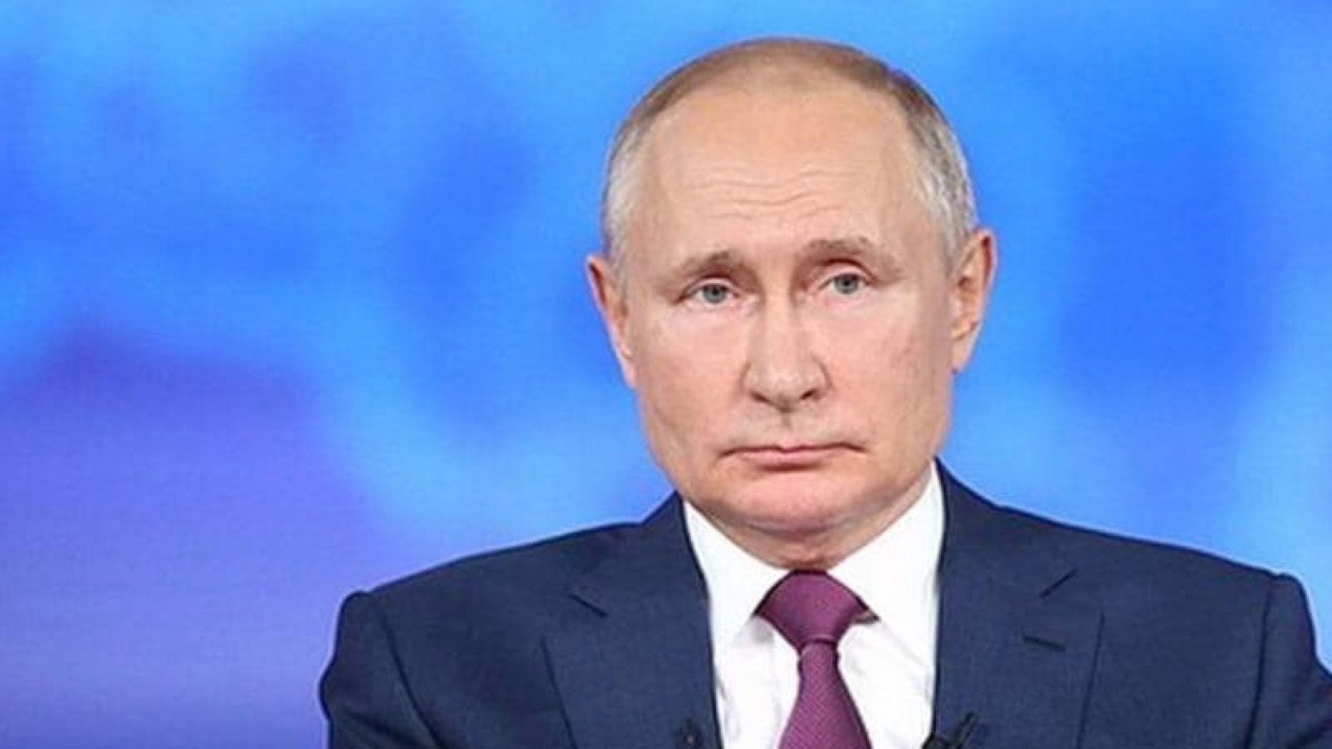 Путин поручил реализовать ежемесячные детские выплаты до 1 августа