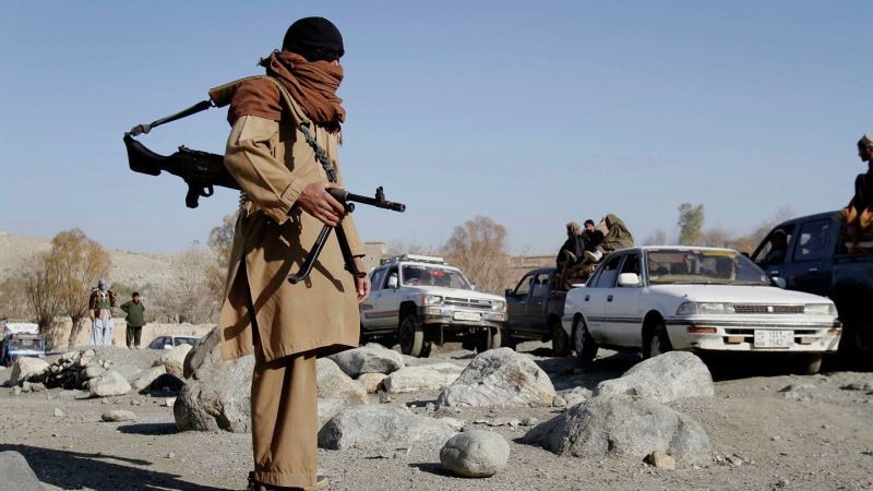 "Sparkling with heels" in the Kandahar desert