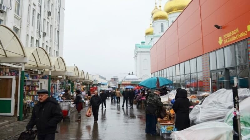 Базар оставили без Б