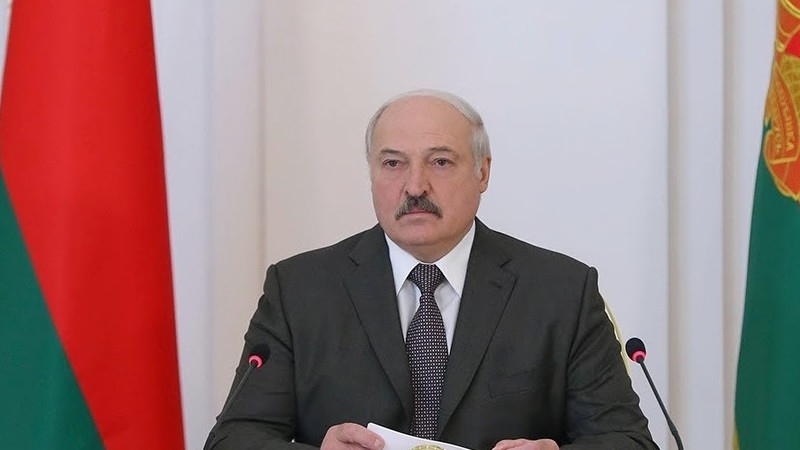 Лукашенко заявил, что на границу подкинули тело