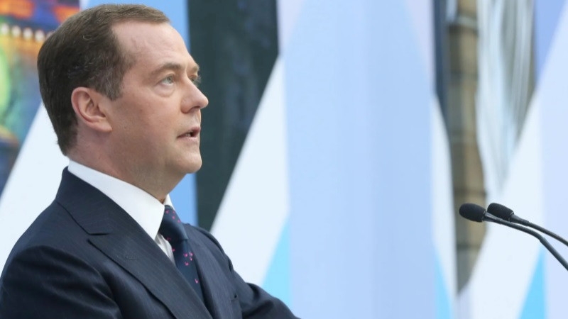 Медведев оценил миграционное законодательство