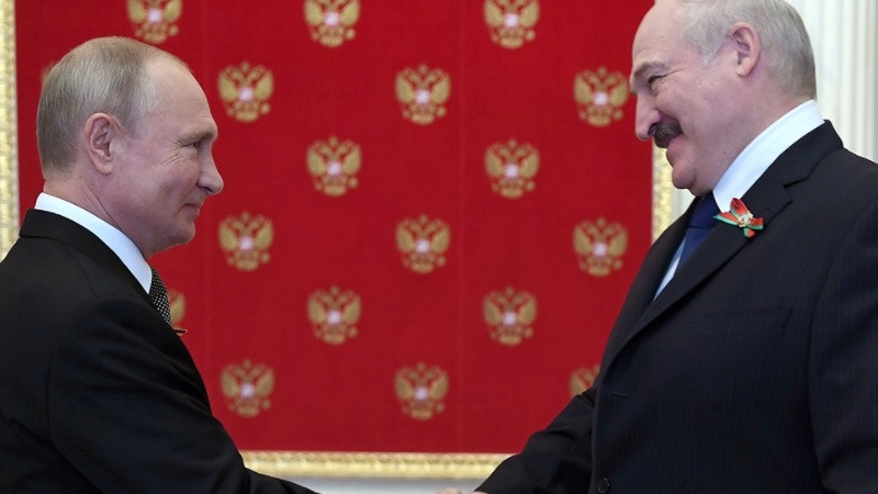 Песков не исключил отдельную встречу Путина и Лукашенко