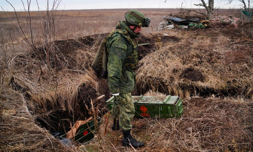 Силовики сообщили блокировке выхода украинских войск к Азовскому морю