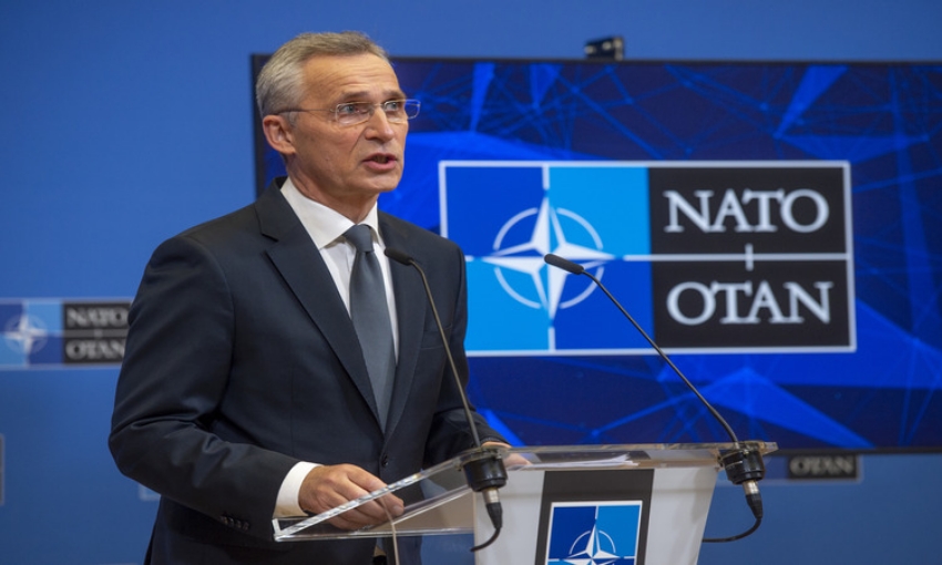 Столтенберг призвал не допустить войны НАТО с Россией