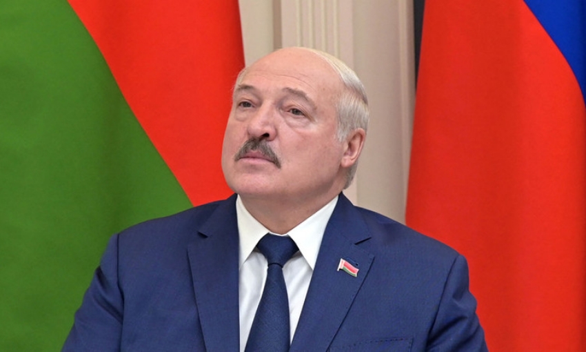 Лукашенко предупредил о возможности скорой капитуляции Украины
