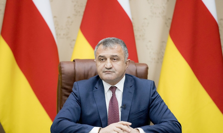 Course on Russia: South Ossetia will not miss a historical chance?