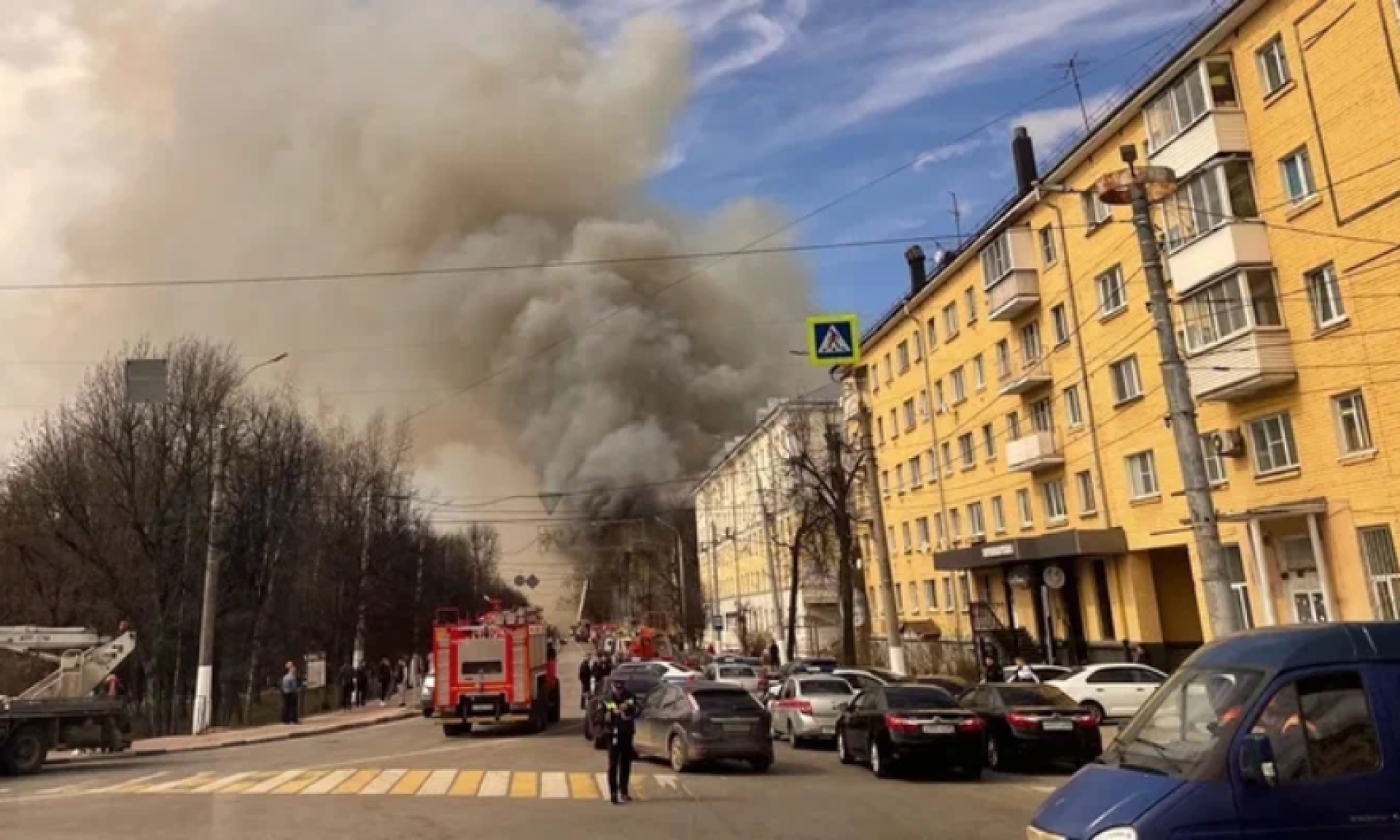 Пять человек погибли при пожаре в военном НИИ в Твери