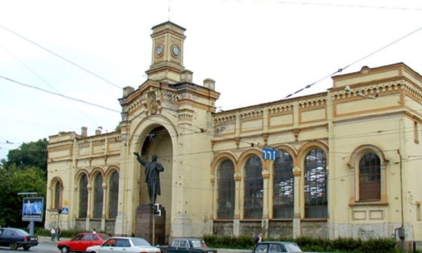 "Barmaley" will eat on Warsaw: will Golubev "transform" the historical building?