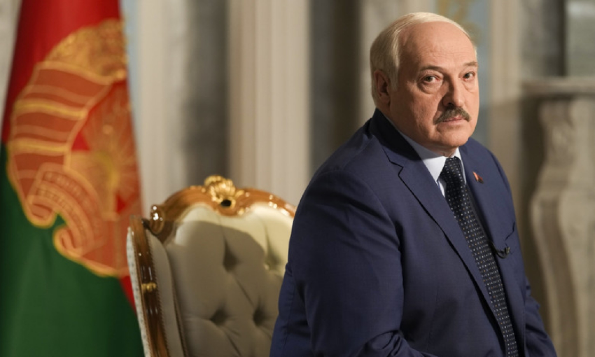 Лукашенко заявил о наличии конфликта между Зеленским и украинскими военными