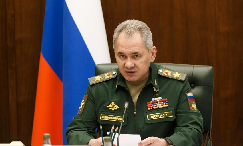 Министр обороны РФ Сергей Шойгу дал указание группировке "Восток" приоритетно поражать дальнобойное оружие ВСУ