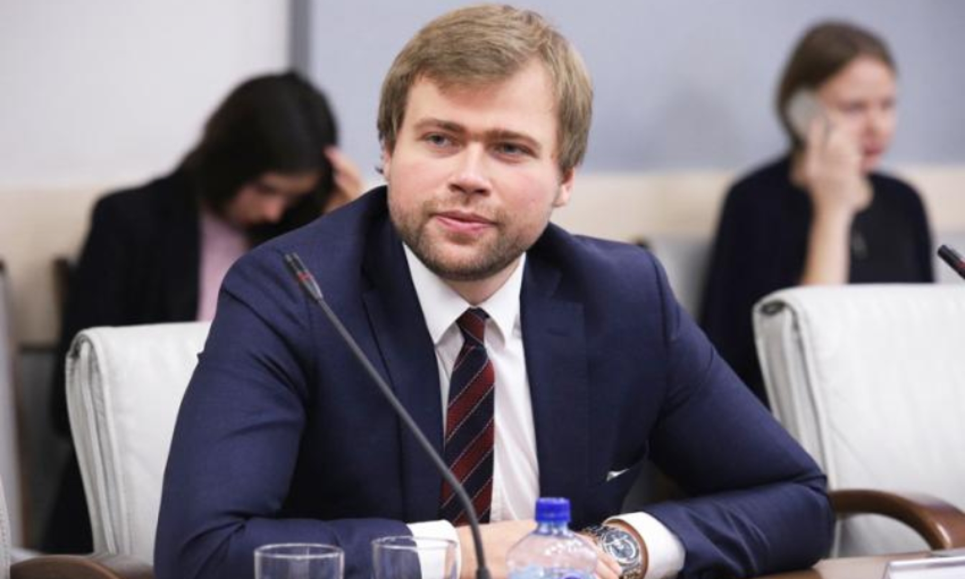 Зюганов сообщил о решении ситуации с неуплатой бензина