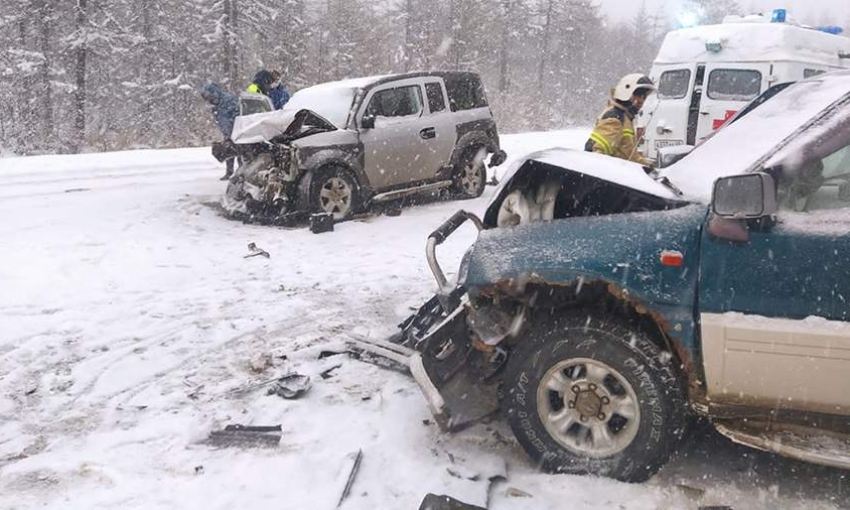 Два человека пострадали в ДТП в Магаданской области