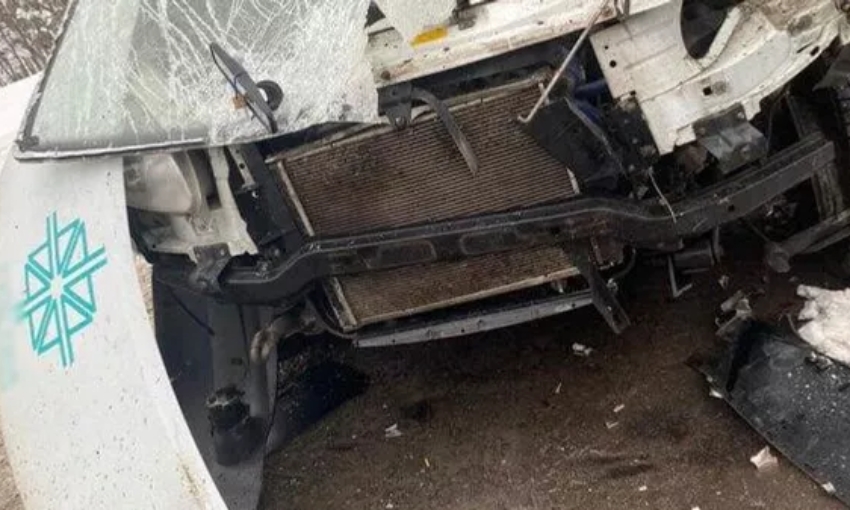 В Пермском крае при столкновении большегруза и микроавтобуса погибли четыре человека