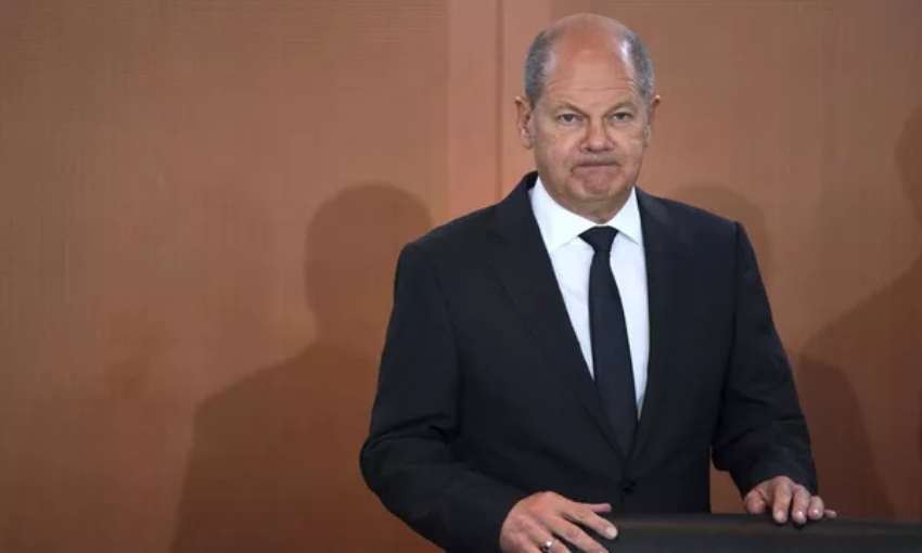 Spiegel: канцлер ФРГ Олаф Шольц согласился передать Киеву танки Leopard