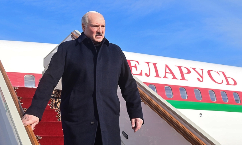 Лукашенко прилетит в Москву 6 апреля