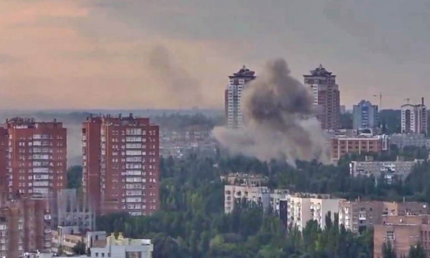 Число пострадавших после обстрела центра Донецка со стороны ВСУ увеличилось до 16