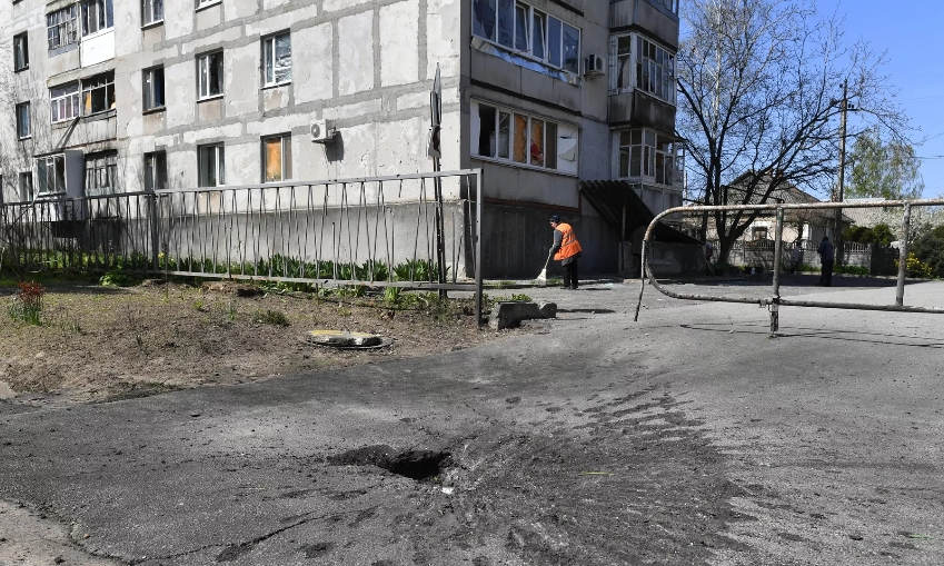 Экстренные службы сообщили о гибели двух жителей при обстреле Запорожской области