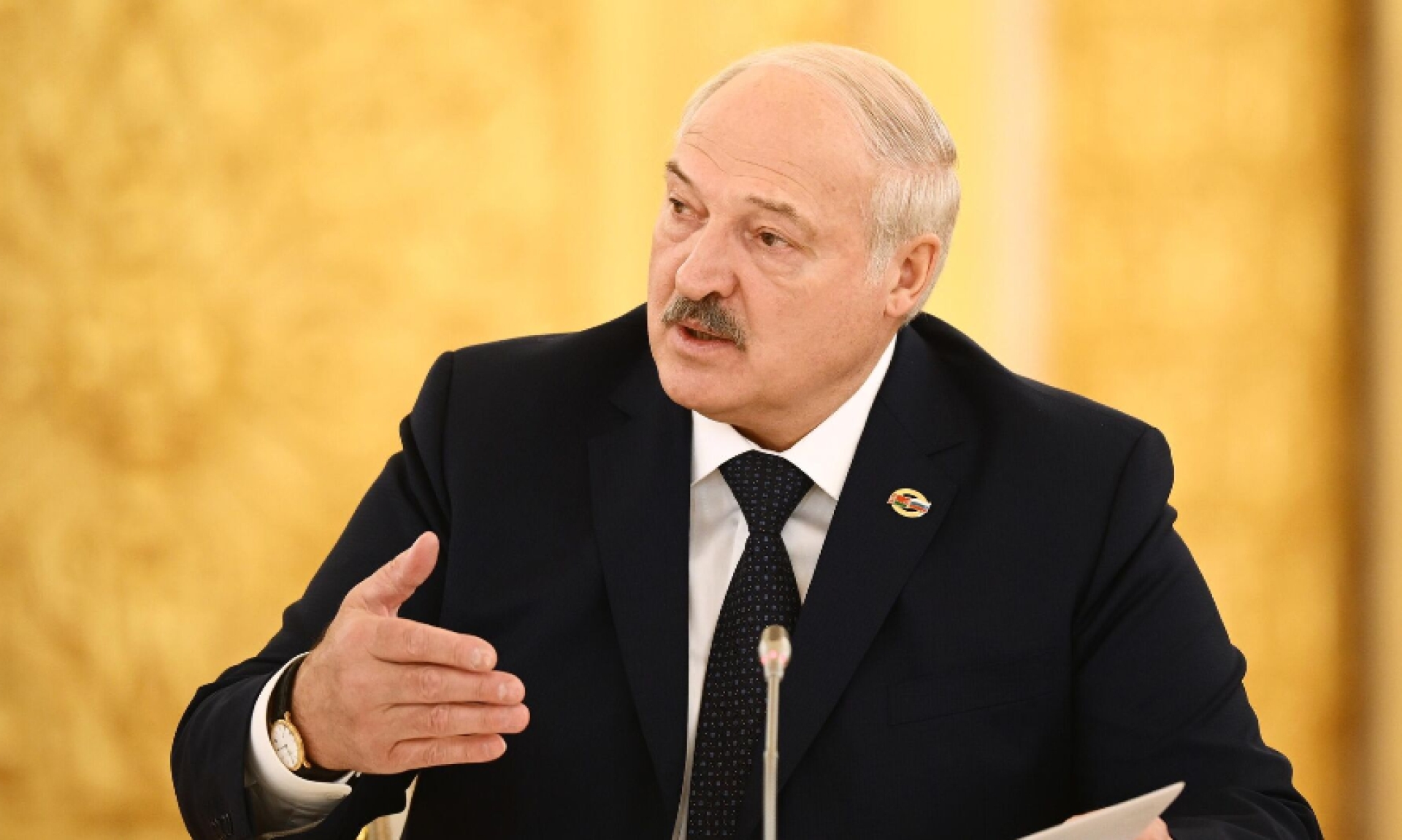 Президент Белоруссии Лукашенко появился на публике впервые с 9 мая