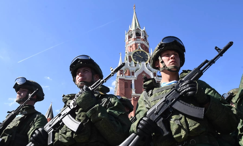 Довольствие военных и сотрудников органов власти с 1 октября вырастет на 10,5 процента