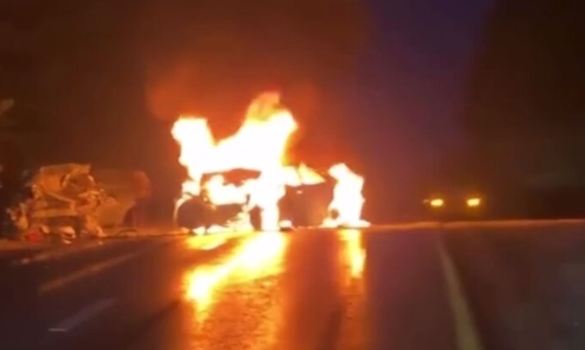 Машины загорелись после ДТП на трассе Екатеринбург — Серов, пять человек погибли