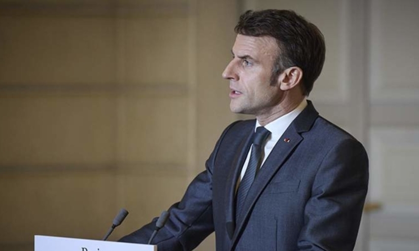 "Uranium" Macron and the "lights" of democracy