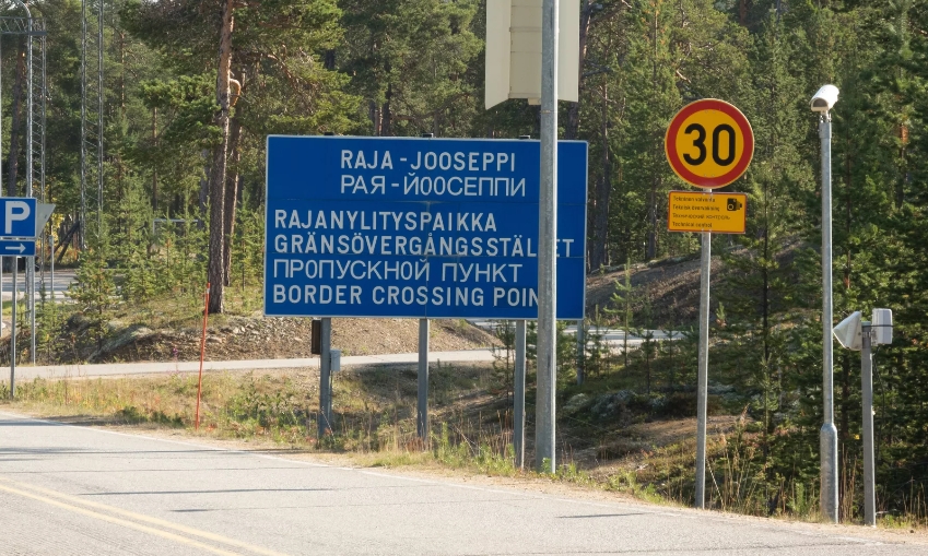 Helsingin Sanomat: финские военные договариваются с владельцами земли у границы