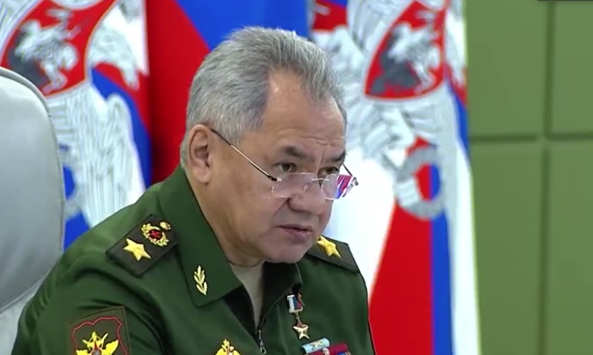Шойгу доложил Путину об активной обороне и улучшении положения войск на Украине